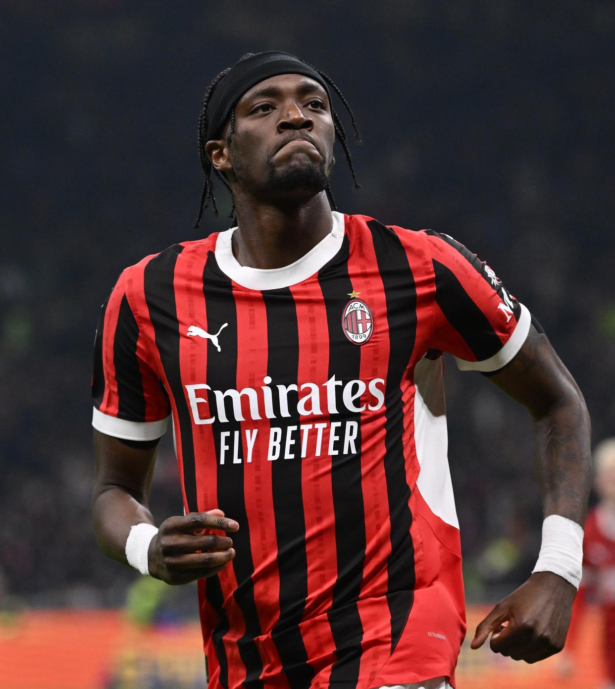 九游娱乐官方平台-意大利杯国际比赛日走向成谜，AC米兰强势反弹，赛场秩序良好，轮换策略成焦点的简单介绍