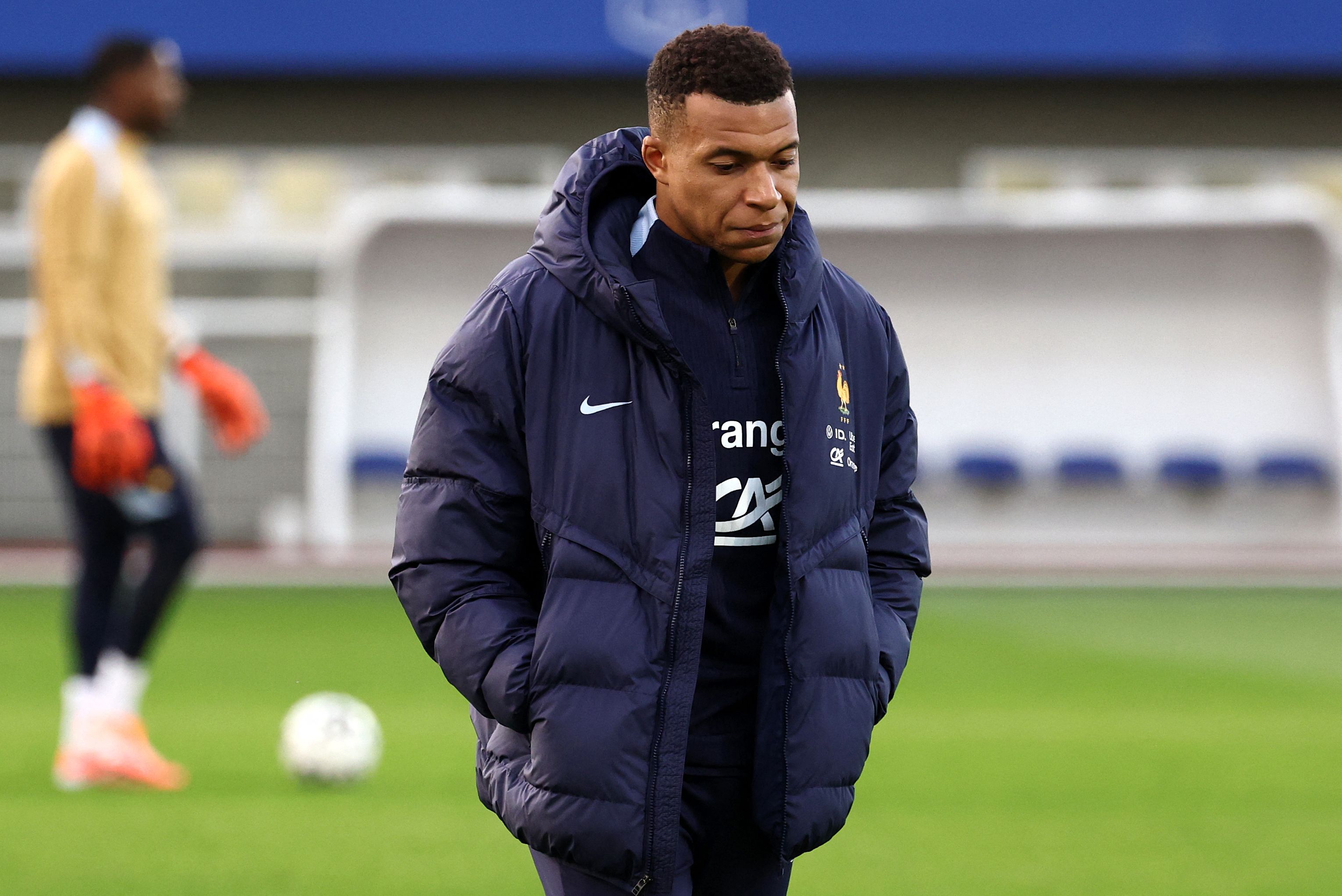 九游娱乐官方平台-包含法国杯今晚再迎强敌，上海海港刷新队史纪录，主帅态度：球迷炸锅，训练强度明显提升的词条