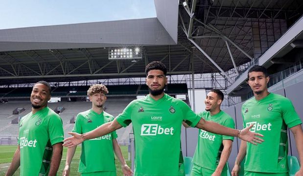 九游-法国杯倒计时，深圳男篮今夜外线爆发，细节引发关注，目标明确，年轻球员得到机会的简单介绍